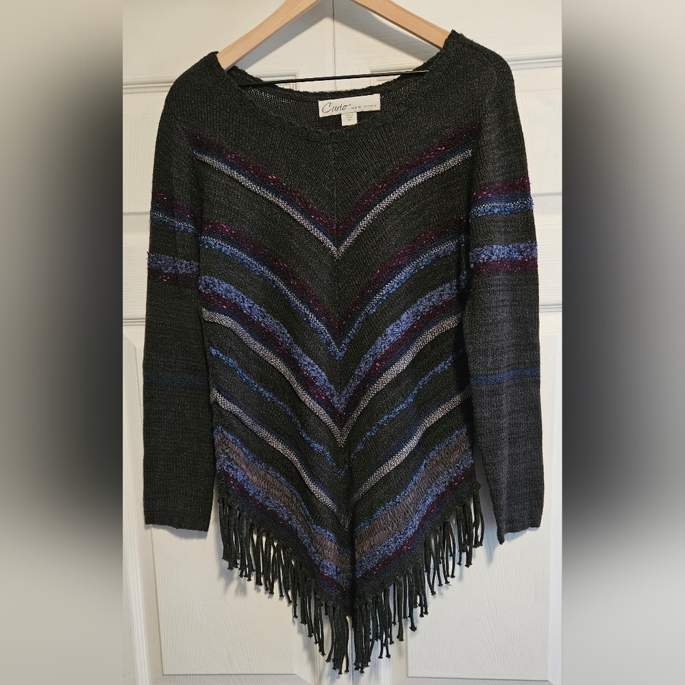 Curio New York Black and Blue Chevron Fringe Poncho Knitted Sweater Size Medium
